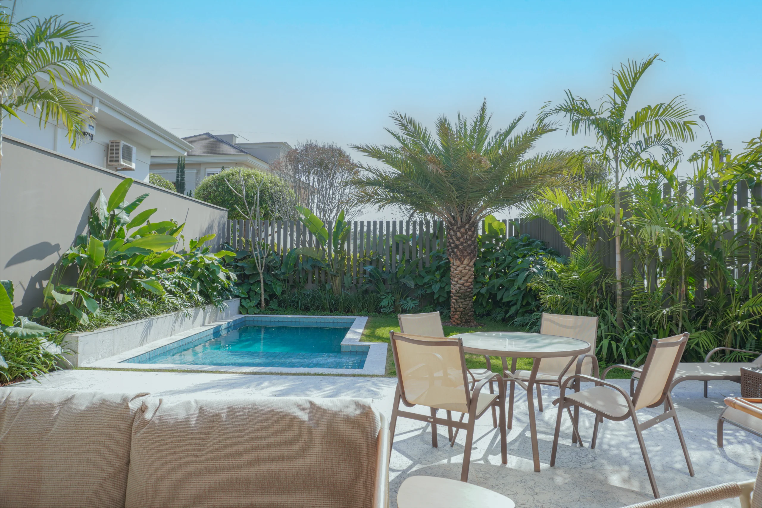 Transformação Paisagística: O Impacto do Estilo Tropical no Projeto GS